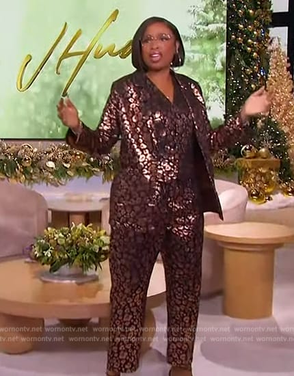 Jennifer’s leopard jacquard suit on The Jennifer Hudson Show