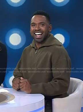 Justin’s khaki half-zip sweater on Today