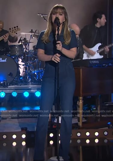 Kelly’s denim jumpsuit on The Kelly Clarkson Show