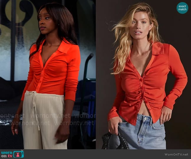 Maeve Ruched Shirt worn by Karen Mott (Ebony Obsidian) on Tyler Perrys Sistas