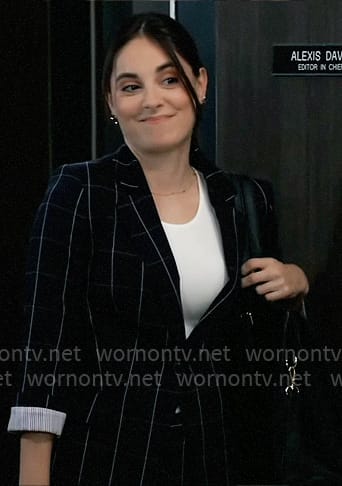 Molly’s checked suit on General Hospital