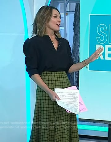 Savannah’s black puff sleeve top and green skirt on Today