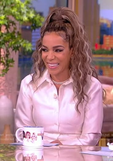 Sunny’s white satin shirtdress on The View
