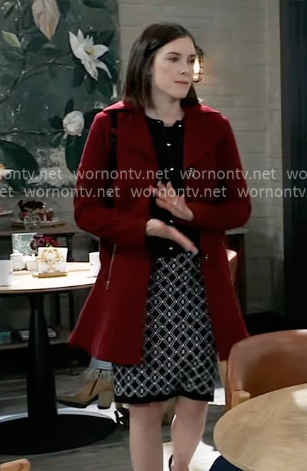 Willow’s red coat on General Hospital