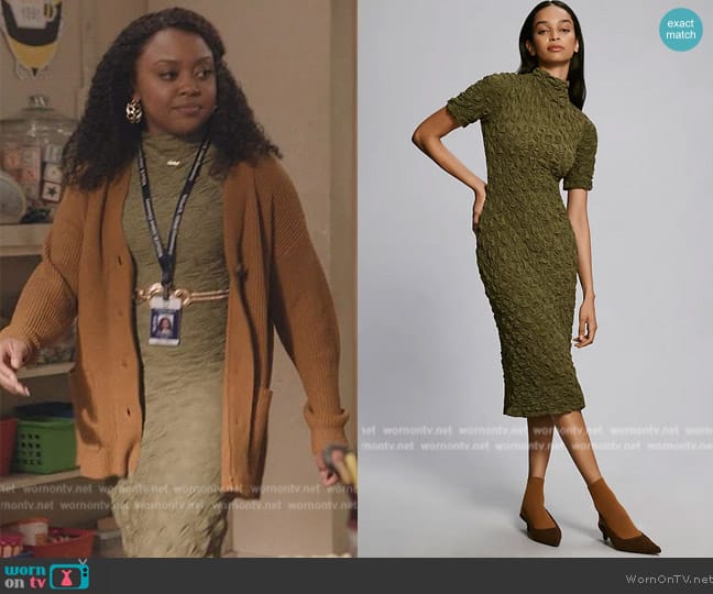 Maeve Short-Sleeve Scrunch-Textured Midi Dress worn by Janine Teagues (Quinta Brunson) on Abbott Elementary