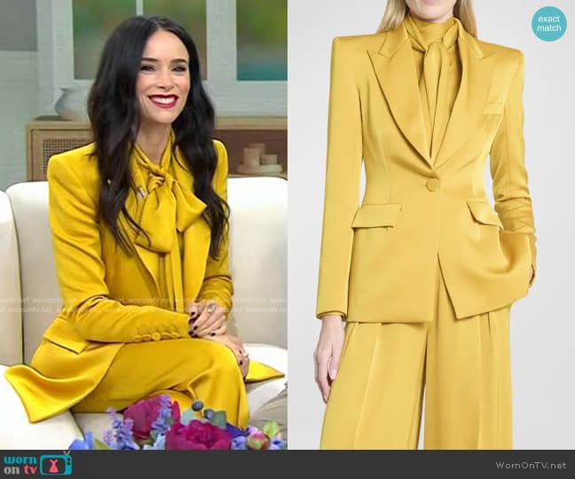 Alex Perry Fitted Satin Crepe Single-Breasted Blazer in Gold worn by Abigail Spencer on Today