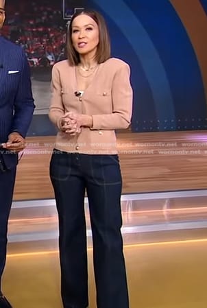 Eva’s beige cardigan and jeans on Good Morning America