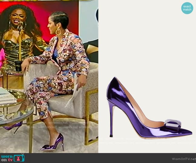 Gianvito Rossi Jaipur Jewel Metallic Leather Pumps worn by Tamron Hall on Tamron Hall Show