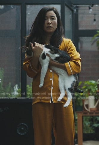 Jane’s yellow pajamas on Mr. & Mrs. Smith