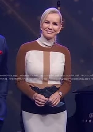 Jennifer’s brown colorblock turtleneck sweater on Good Morning America
