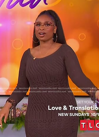Jennifer’s brown knit dress on The Jennifer Hudson Show