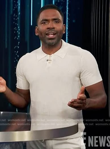 Justin’s beige polo on E! News