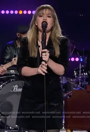 Kelly’s black velvet blazer dress on The Kelly Clarkson Show