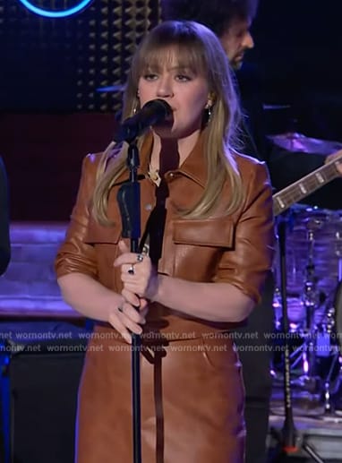 Kelly’s brown leather jacket and skirt on The Kelly Clarkson Show