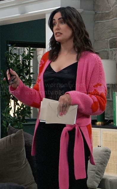 Lois’s pink floral cardigan and black lace cami on General Hospital