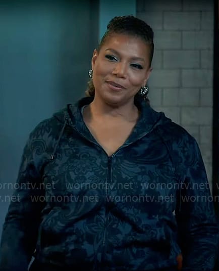Robyn’s blue paisley print hoodie on The Equalizer