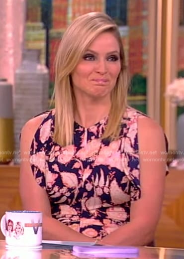 Sara’s blue floral print dress on The View