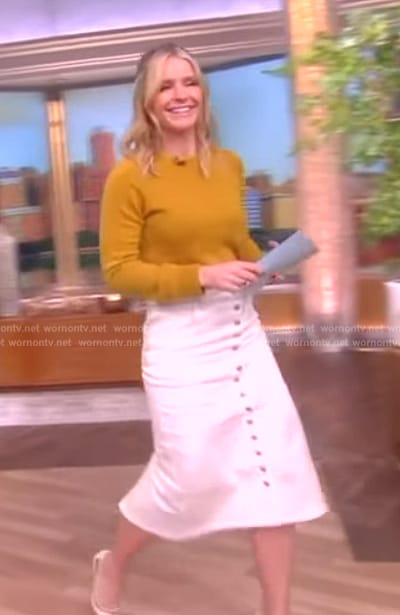 Sara’s mustard sweater and button skirt on The View