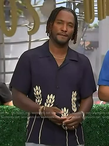 Scott’s navy wheat print shirt on Access Hollywood