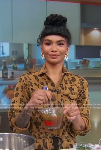 Sophia Roe’s bronw leopard print jumpsuit on Good Morning America
