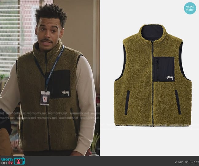 Stussy Sherpa Reversible Vest worn by Tariq (Zack Fox) on Abbott Elementary