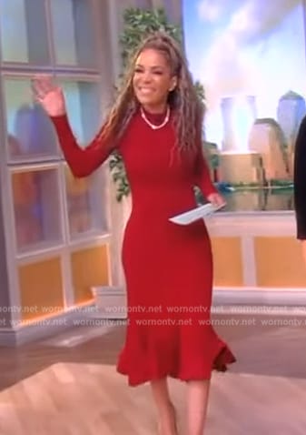 Sunny’s red ribbed dress on The View