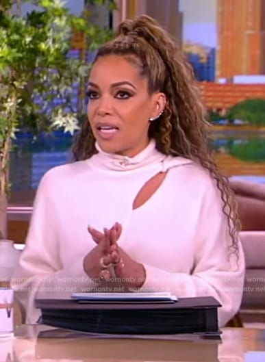 Sunny’s white twisted turtleneck sweater on The View
