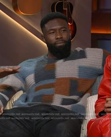 Trevante Rhodes’s colorblock mohair sweater on Kelly Clarkson Show