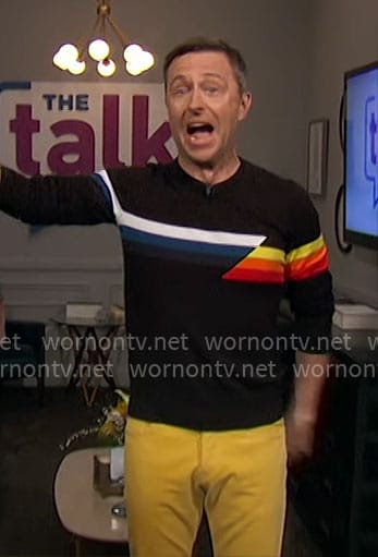 Chris Hardwick’s black sweater with stripes on The Talk