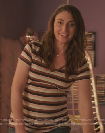 Dawn’s striped tee on Girls5eva