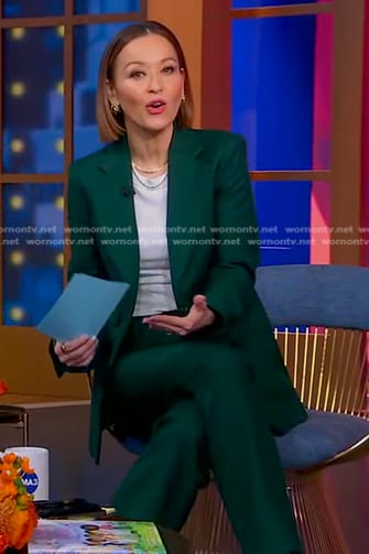 Eva’s green suit on Good Morning America