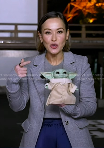 Eva’s grey ribbed cuff blazer on Good Morning America