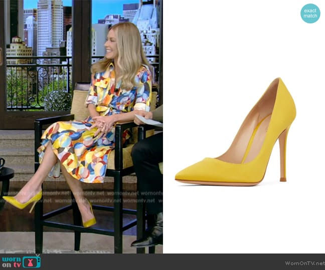Gianvito Rossi Portofino 105 velvet sandals worn by Kelly Ripa on Live with Kelly and Mark