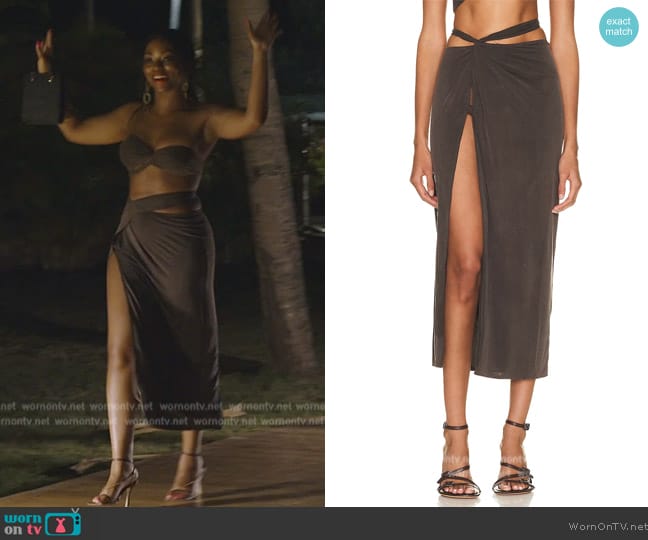 Jacquemus La Jupe Espelho worn by Keiana Stewart on The Real Housewives of Potomac