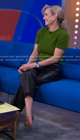 Jennifer’s green ribbed sweater on Good Morning America