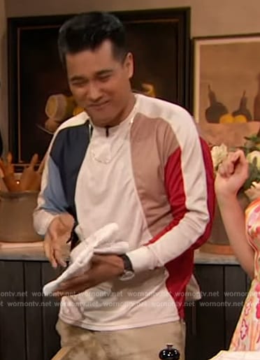 Jordan Andino’s colorblock long sleeve tee on The Drew Barrymore Show