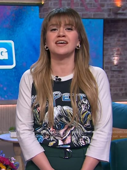 Kelly Clarkson’s Tom Petty graphic shirt on The Kelly Clarkson Show