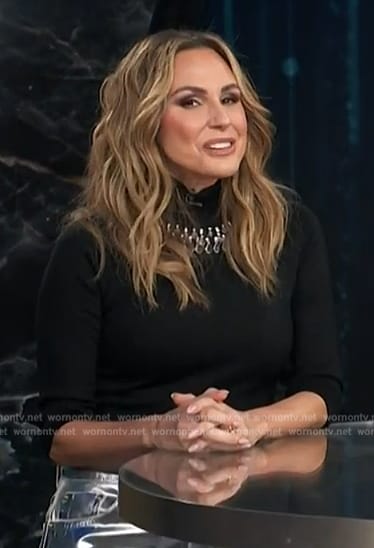 Keltie’s black embellished crop top and metallic pants on E! News