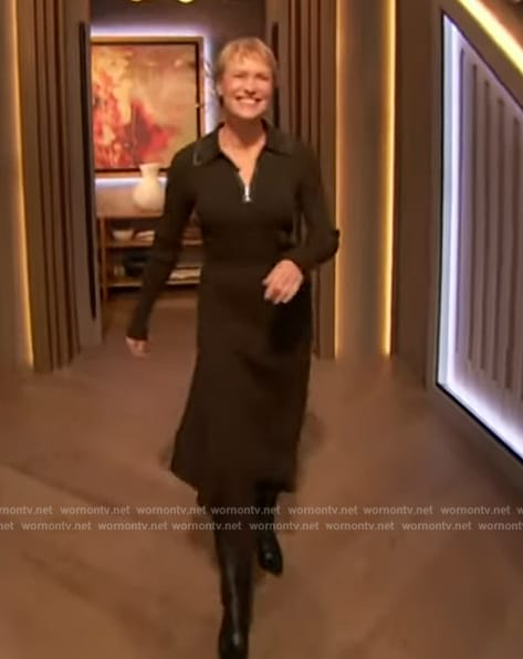 Robin Wright’s knit sweater and skirt on The Drew Barrymore Show