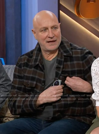 Tom Colicchio’s plaid jacket on The Kelly Clarkson Show