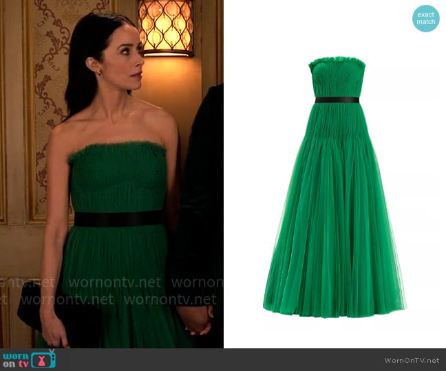 Zac Posen Pleated Tulle Strapless Gown worn by Julia Mariano (Abigail Spencer) on Extended Family