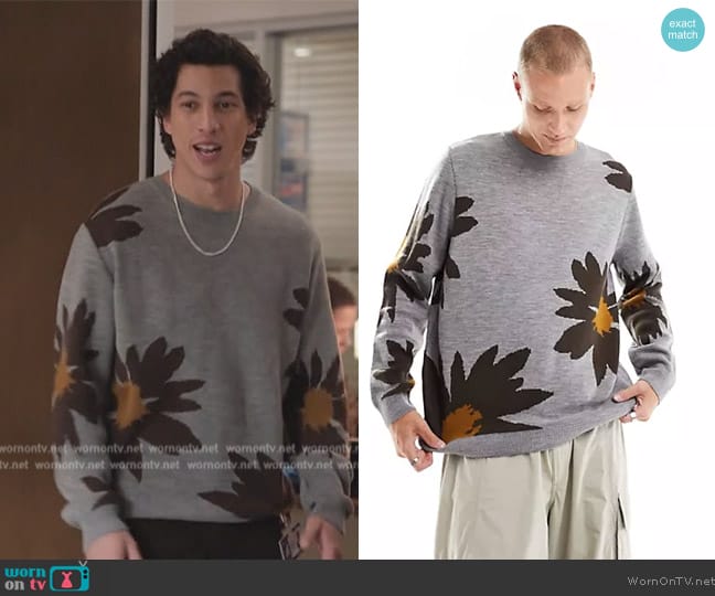 ASOS Oversized knit sunflower crew sweater in gray worn by (Benjamin Norris) on Abbott Elementary
