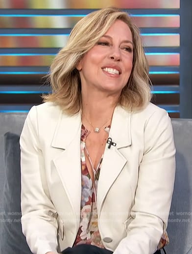 Alisyn Camerota’s floral print tie neck blouse on Access Hollywood
