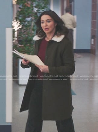 Amelia’s green shearling collar coat on Greys Anatomy