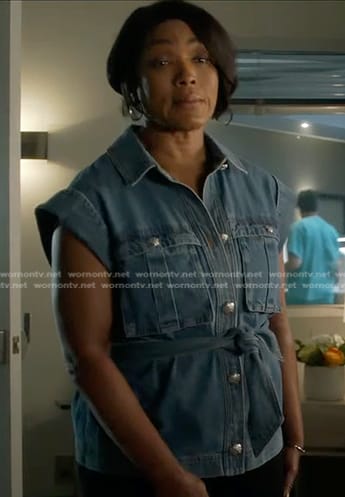 Athena’s belted short sleeve denim jacket on 9-1-1