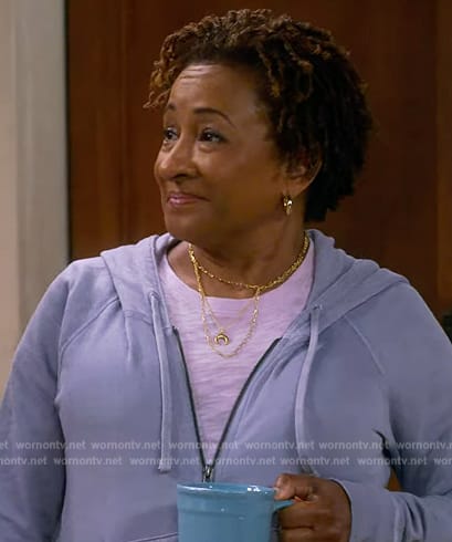 Lucretia’s pink tee on The Upshaws