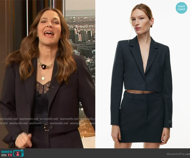 Babaton Arbus Blazer worn by Drew Barrymore on The Drew Barrymore Show