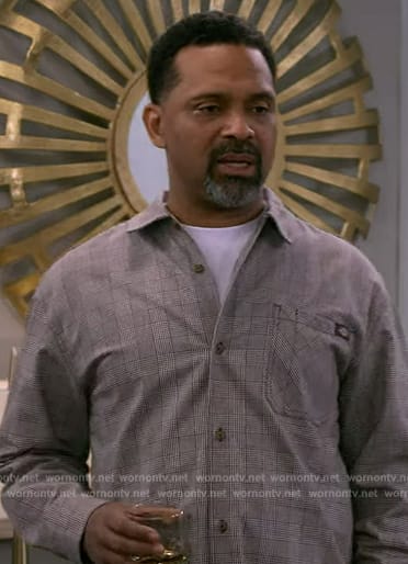 Bennie’s gray plaid shirt on The Upshaws