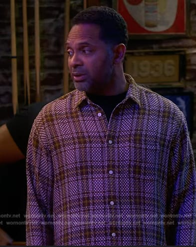 Bennie’s purple plaid shirt on The Upshaws