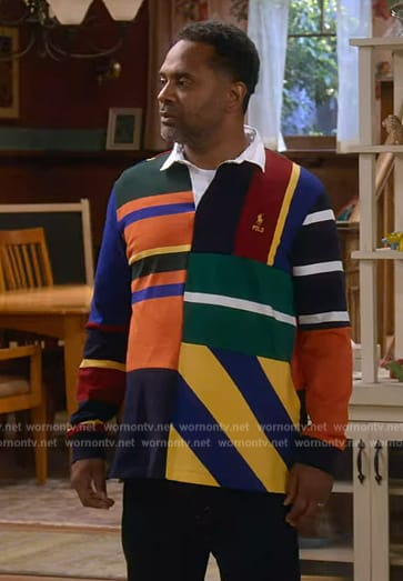 Bennie’s colorblock polo jersey on The Upshaws